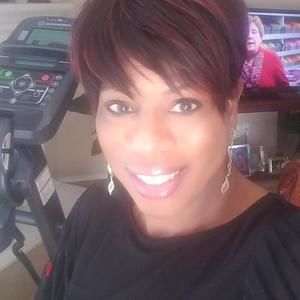 Meet your Posher, Joanie